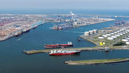 Report - EU ports losing trade_NL.jpg