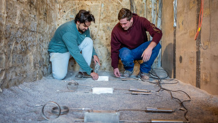 Strengthening sea walls in the laboratory_NL.jpeg