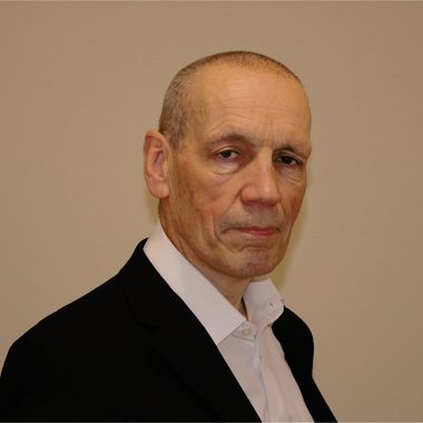 Simon Grainge