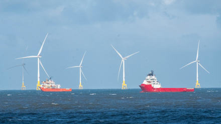 Offshore wind turbines off the Aberdeen coast_iStock-1204406279.jpg