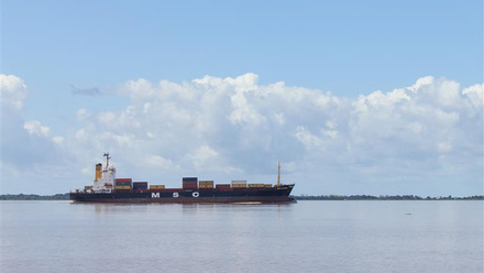 The potentially catastrophic threat of GPS spoofing in shipping_NL.jpg 1