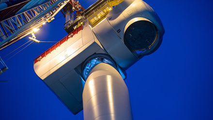 Offshore_wind_turbine_under_construction_shutterstock.jpg